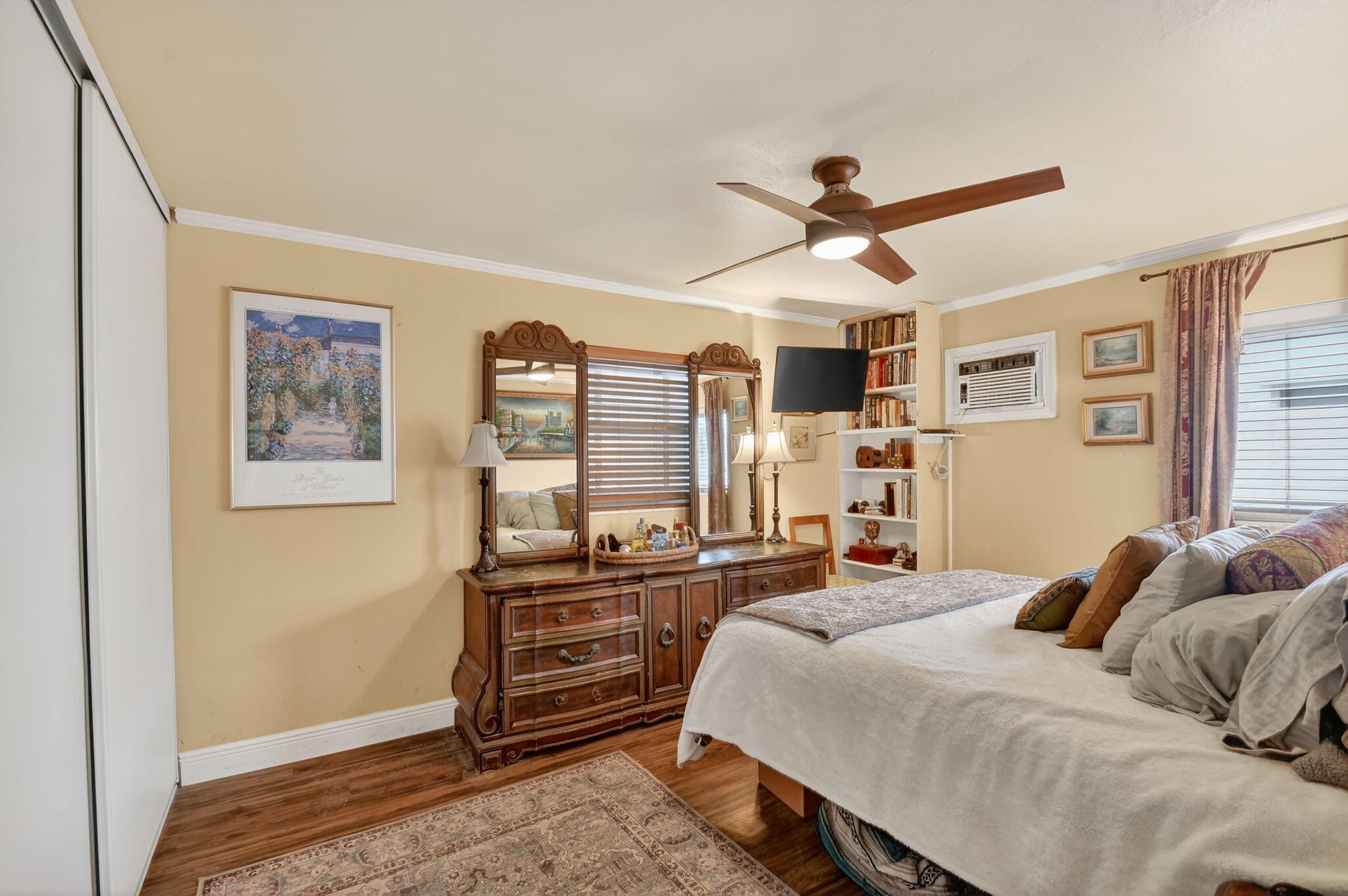 PALM SPRINGS VILLAGE 8 - Residential