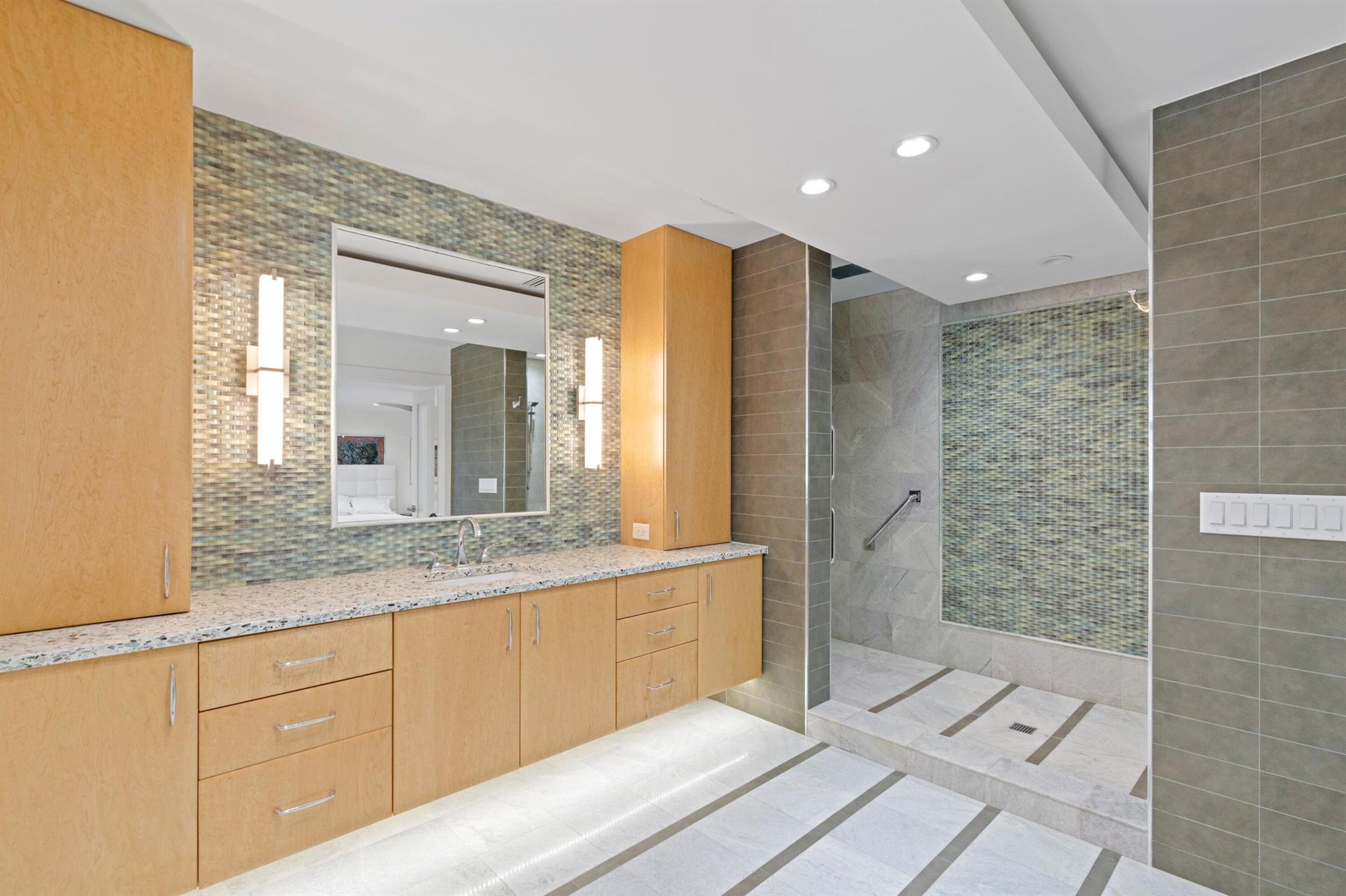 BOCA MARINA - Residential