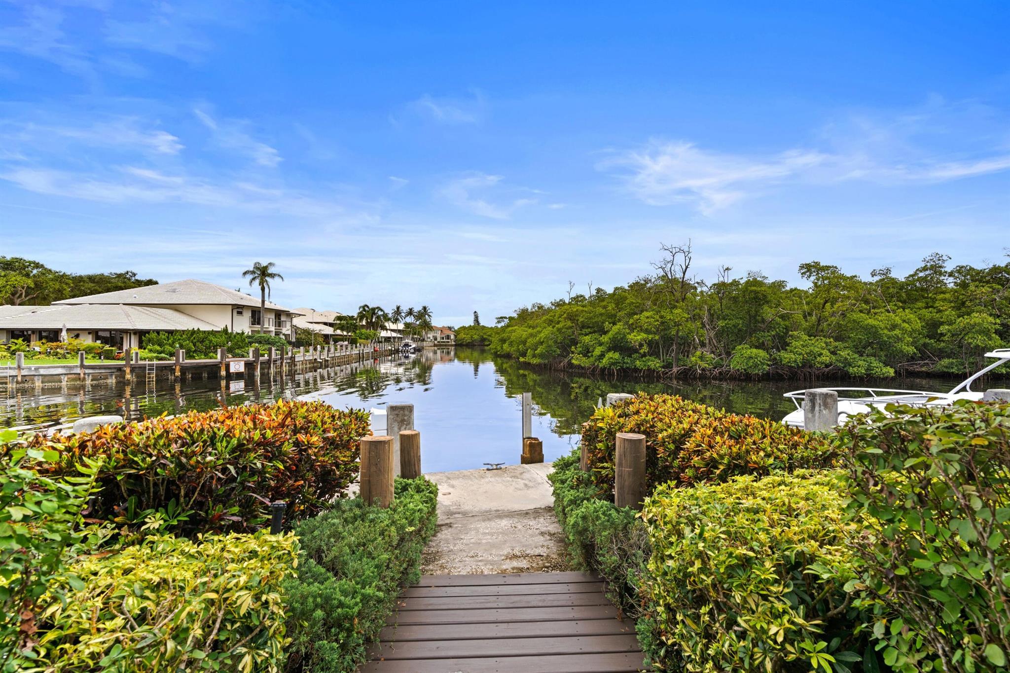 BOCA MARINA - Residential