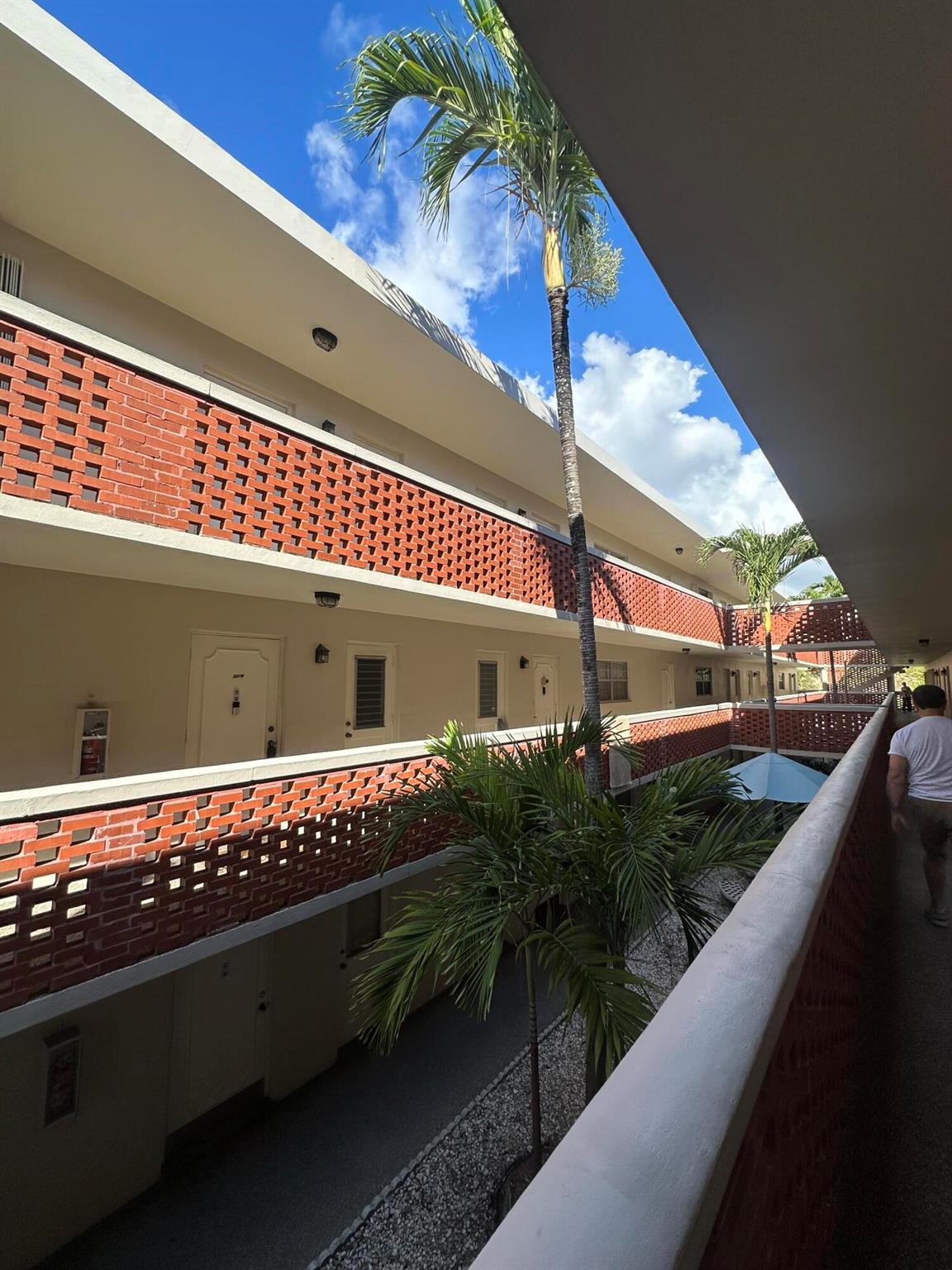 COACH HOUSE EAST & WEST C - Residential Lease