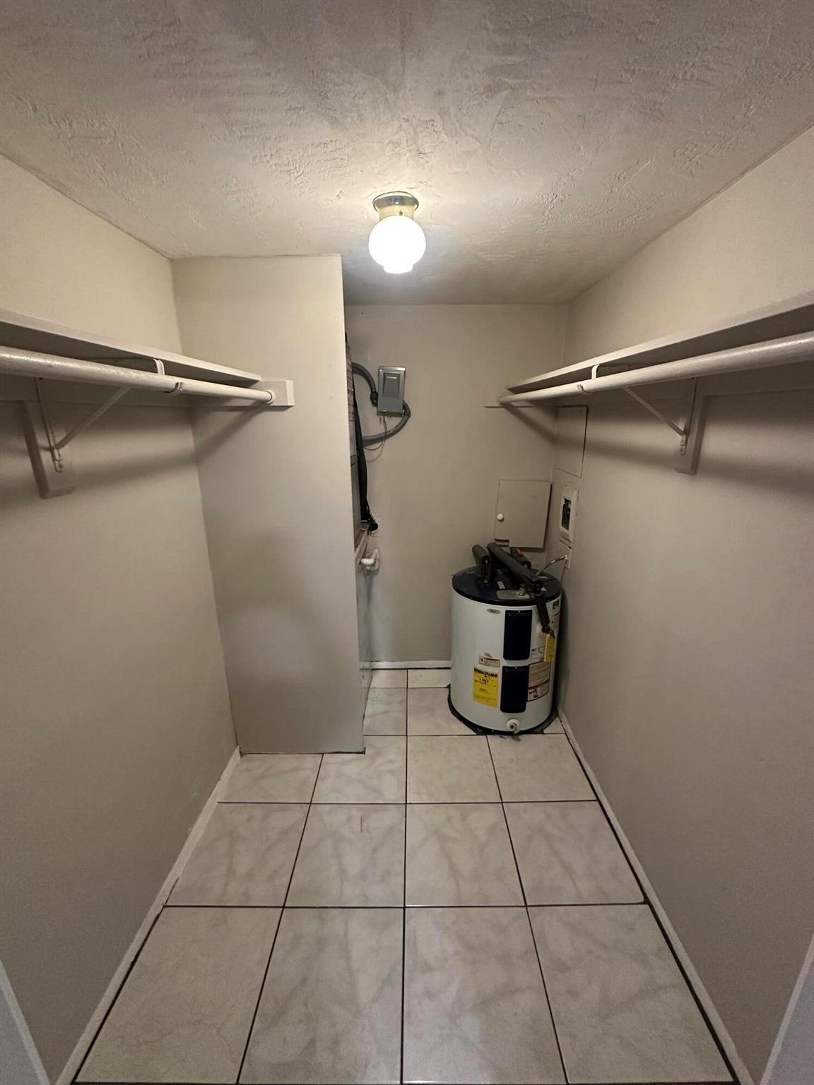 COACH HOUSE EAST & WEST C - Residential Lease