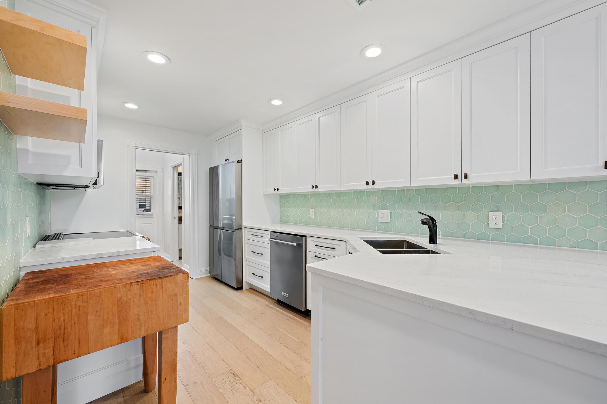 CHARLESTON COURT AT ABACOA PH 2 - Residential Lease