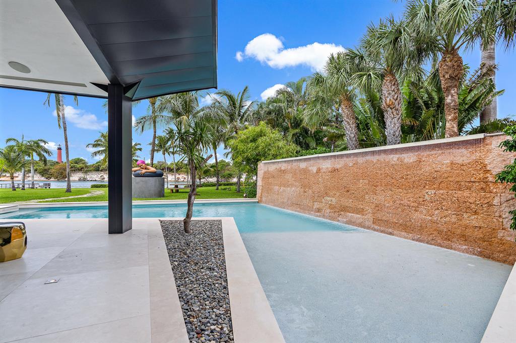 Jupiter Inlet Colony - Residential