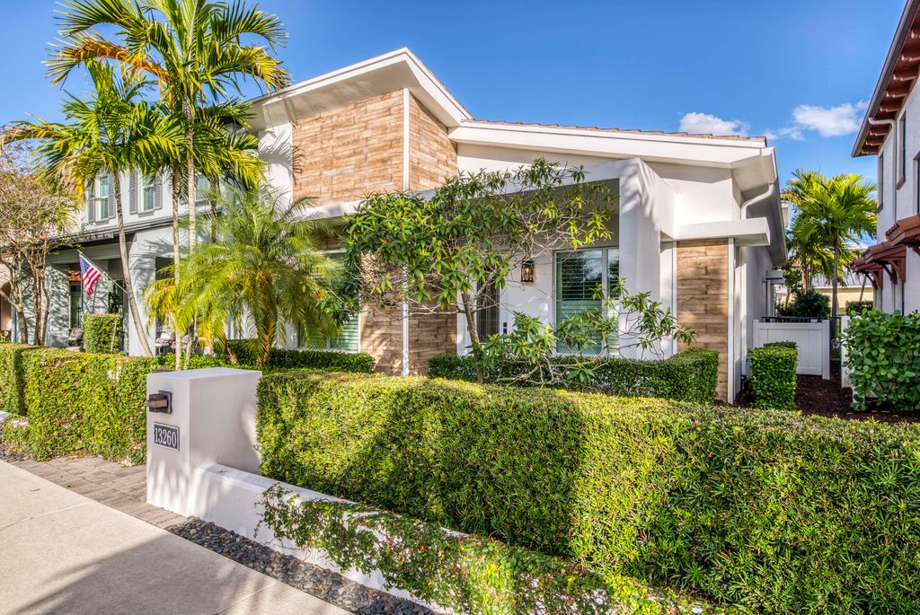 Photo of 13260 Alton Road, Palm Beach Gardens, FL 33418 (MLS # R11162229)