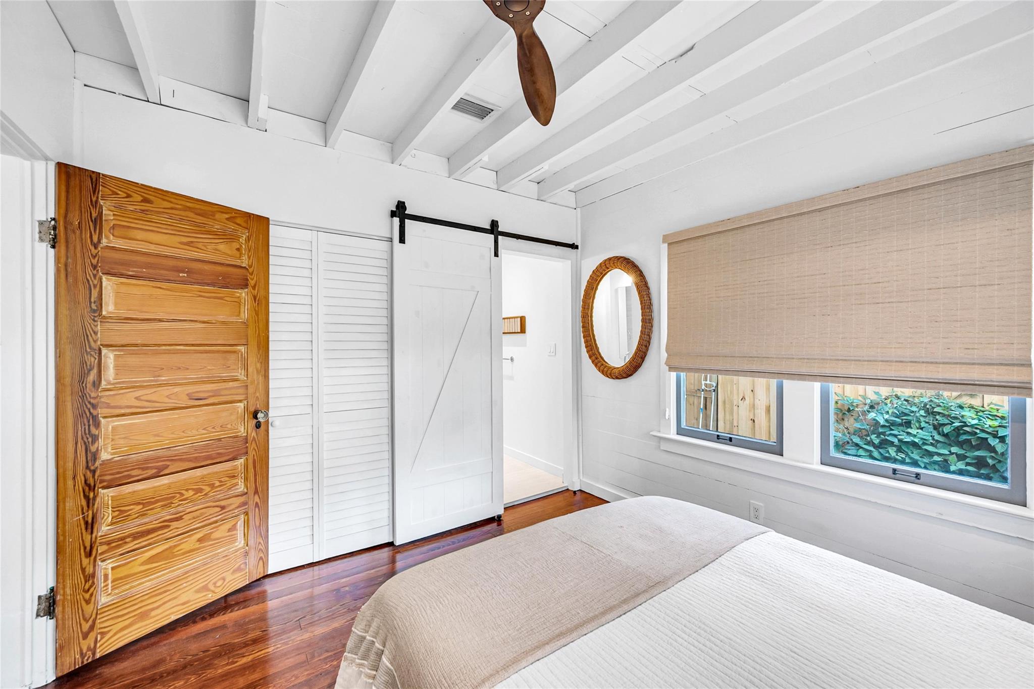 Victoria Courts 9-49 B - Residential