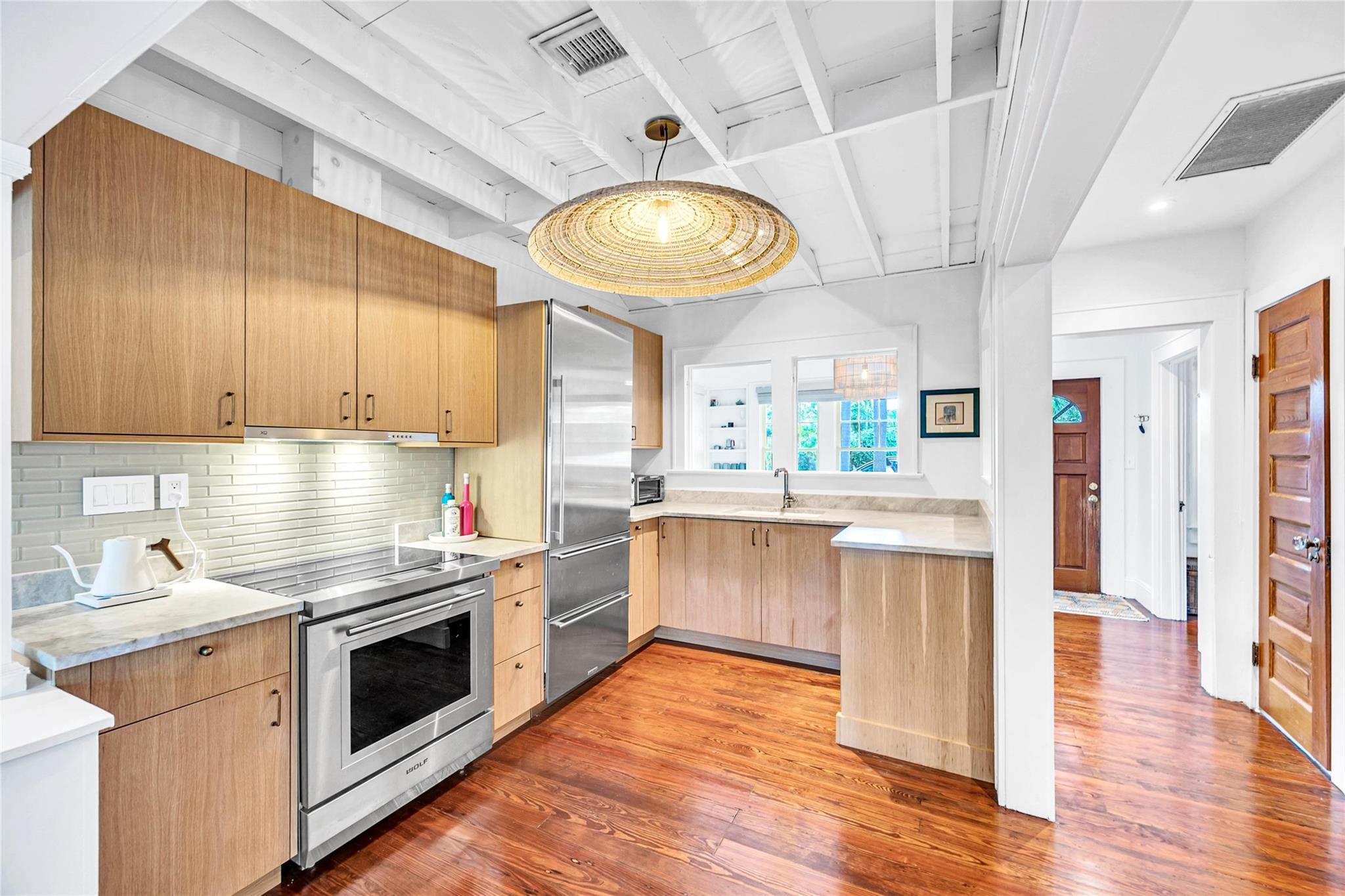 Victoria Courts 9-49 B - Residential