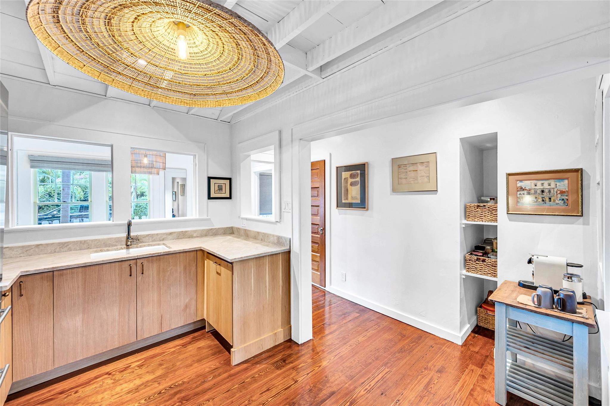 Victoria Courts 9-49 B - Residential