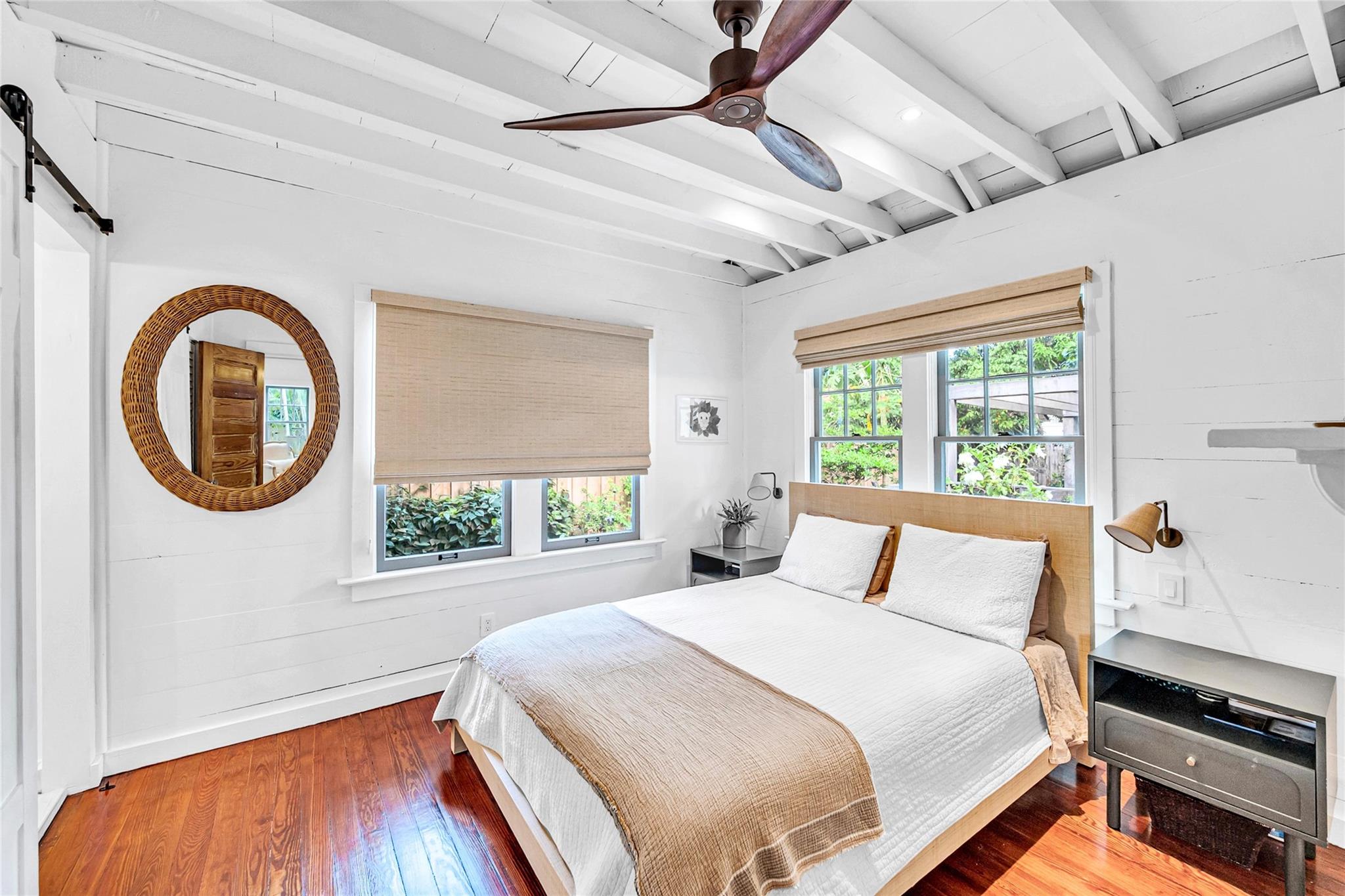 Victoria Courts 9-49 B - Residential