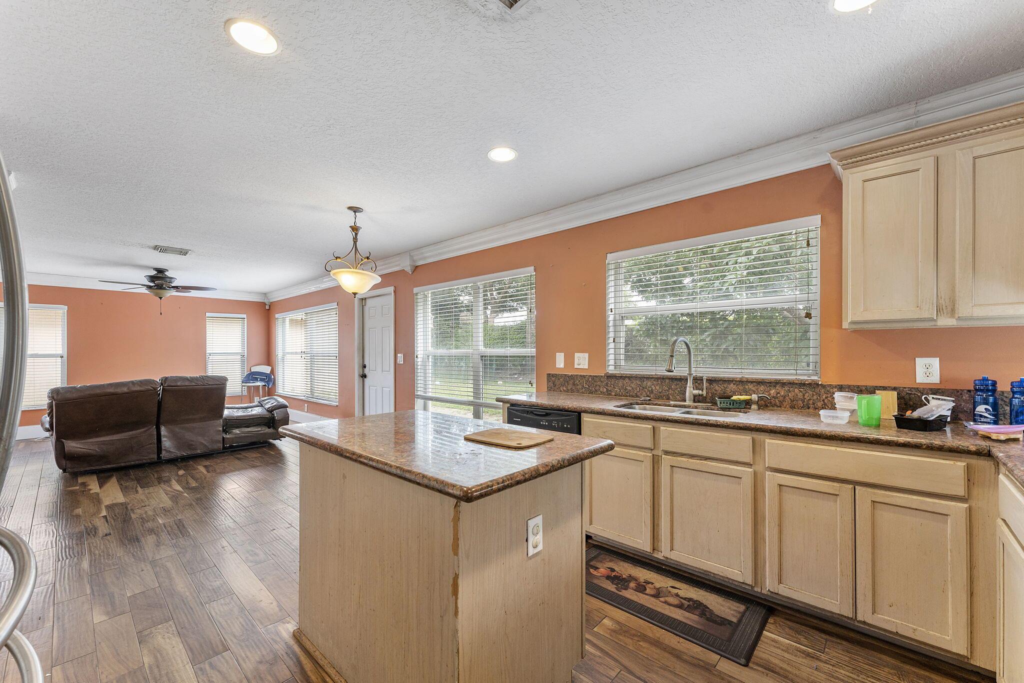 WILLOUGHBY FARMS - Residential