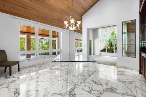 Single Family Residence in Boca Raton FL 4700 Sanctuary Lane Ln 10.jpg