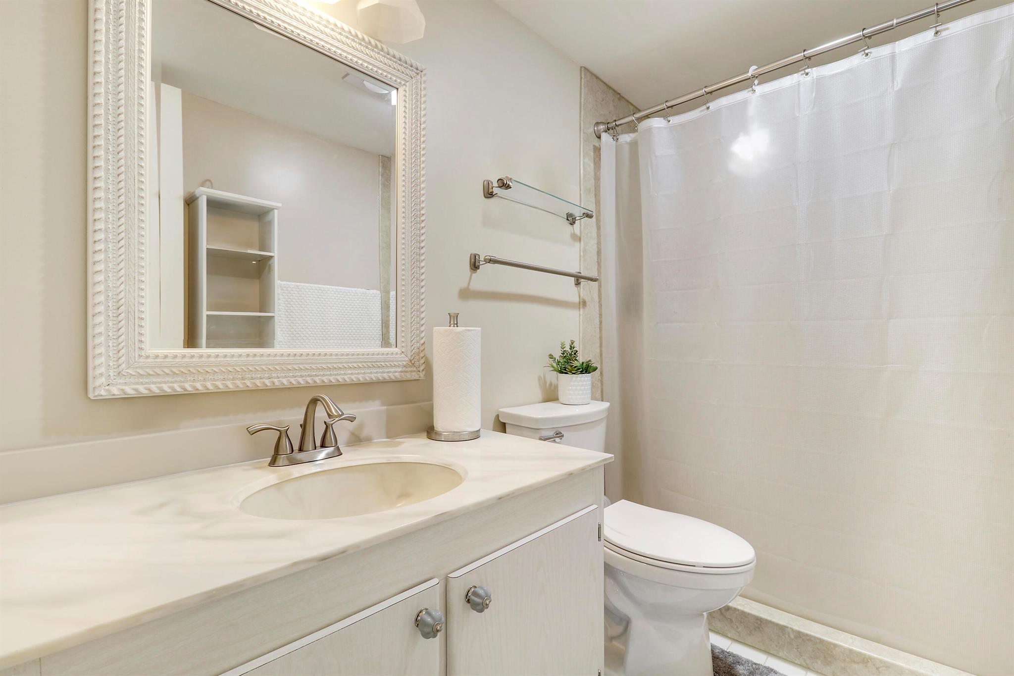 FOUNTAINS OF PALM BEACH C - Residential