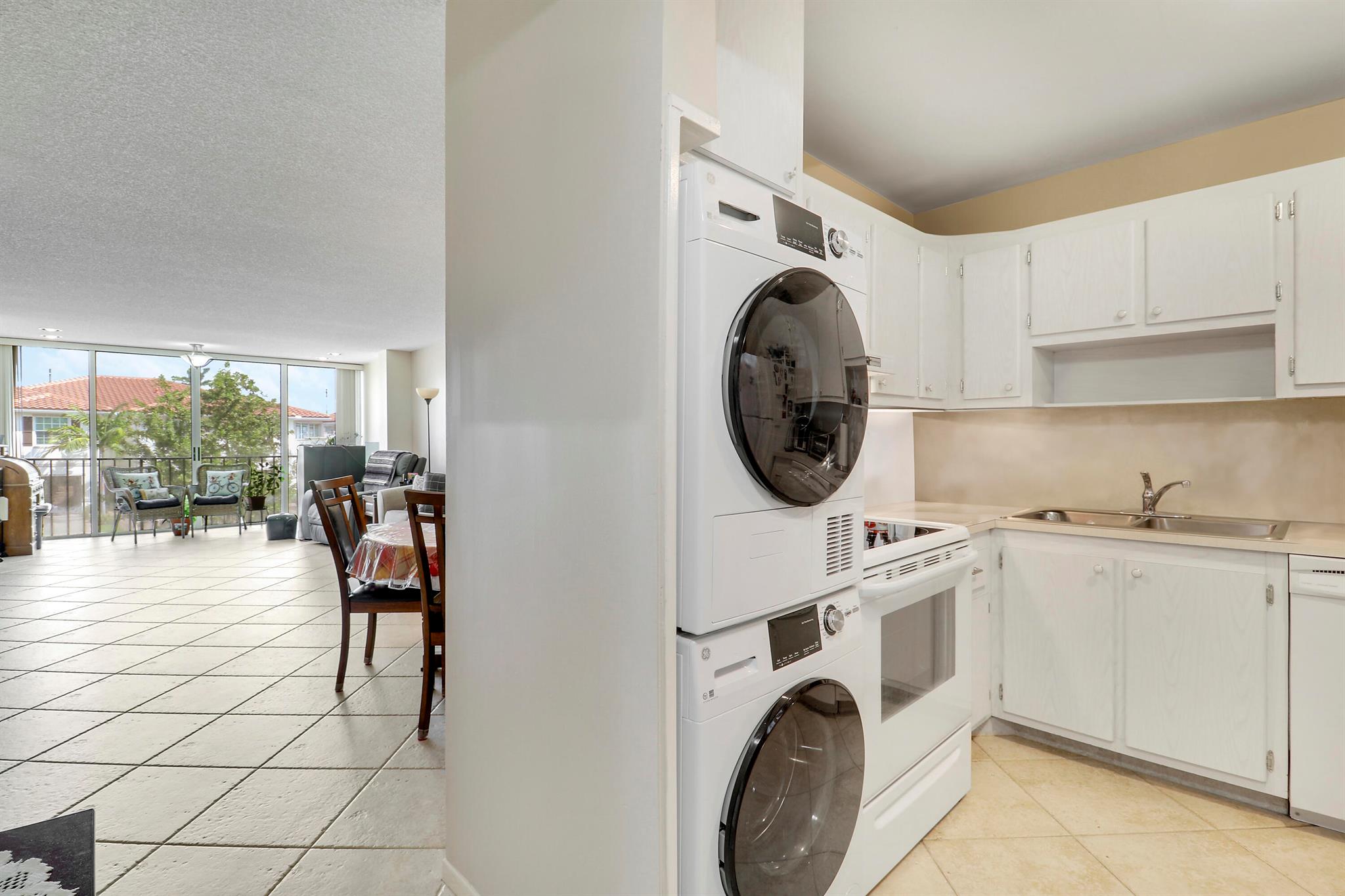 FOUNTAINS OF PALM BEACH C - Residential