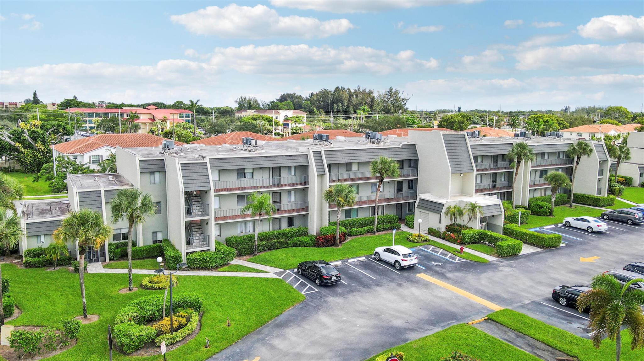 FOUNTAINS OF PALM BEACH C - Residential
