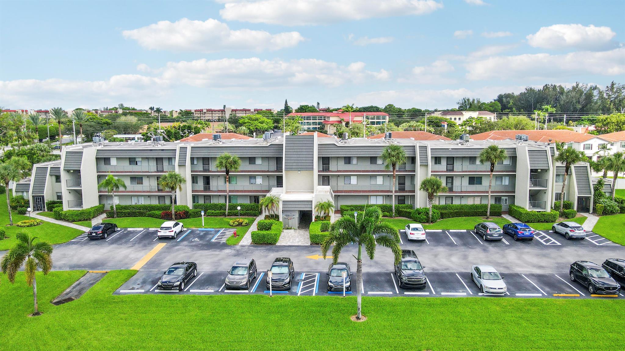 FOUNTAINS OF PALM BEACH C - Residential