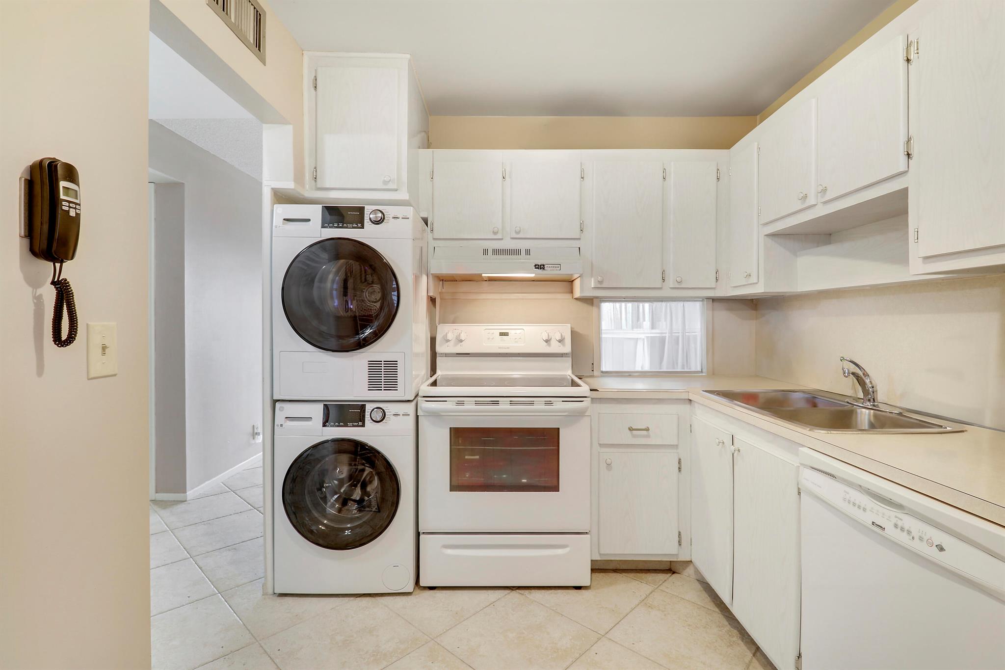 FOUNTAINS OF PALM BEACH C - Residential