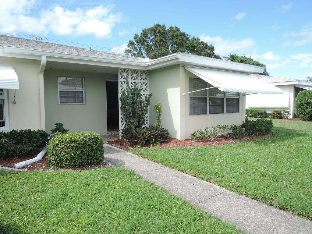 Photo of 115 Lakes End Drive #Apt D, Fort Pierce, FL 34982 (MLS # R11030674)