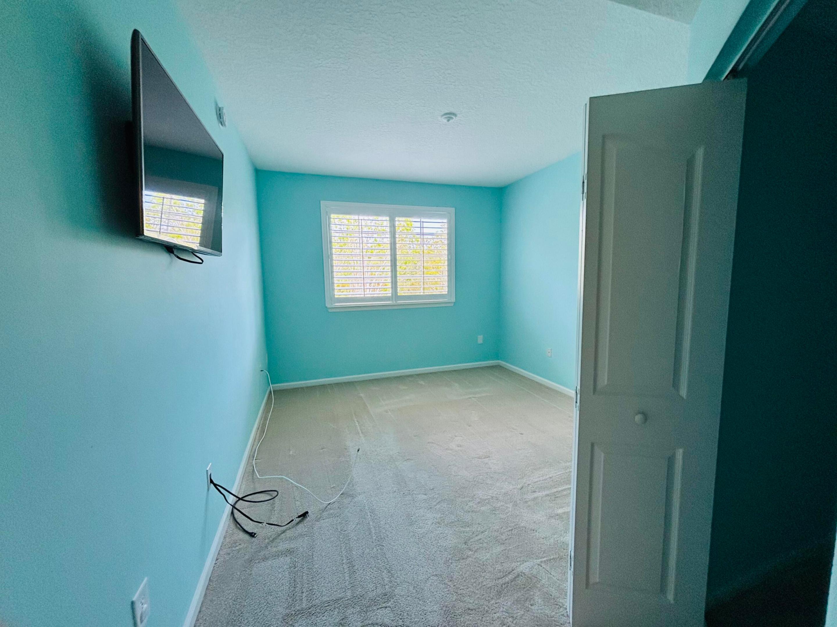 MEZZANO CONDO - Residential