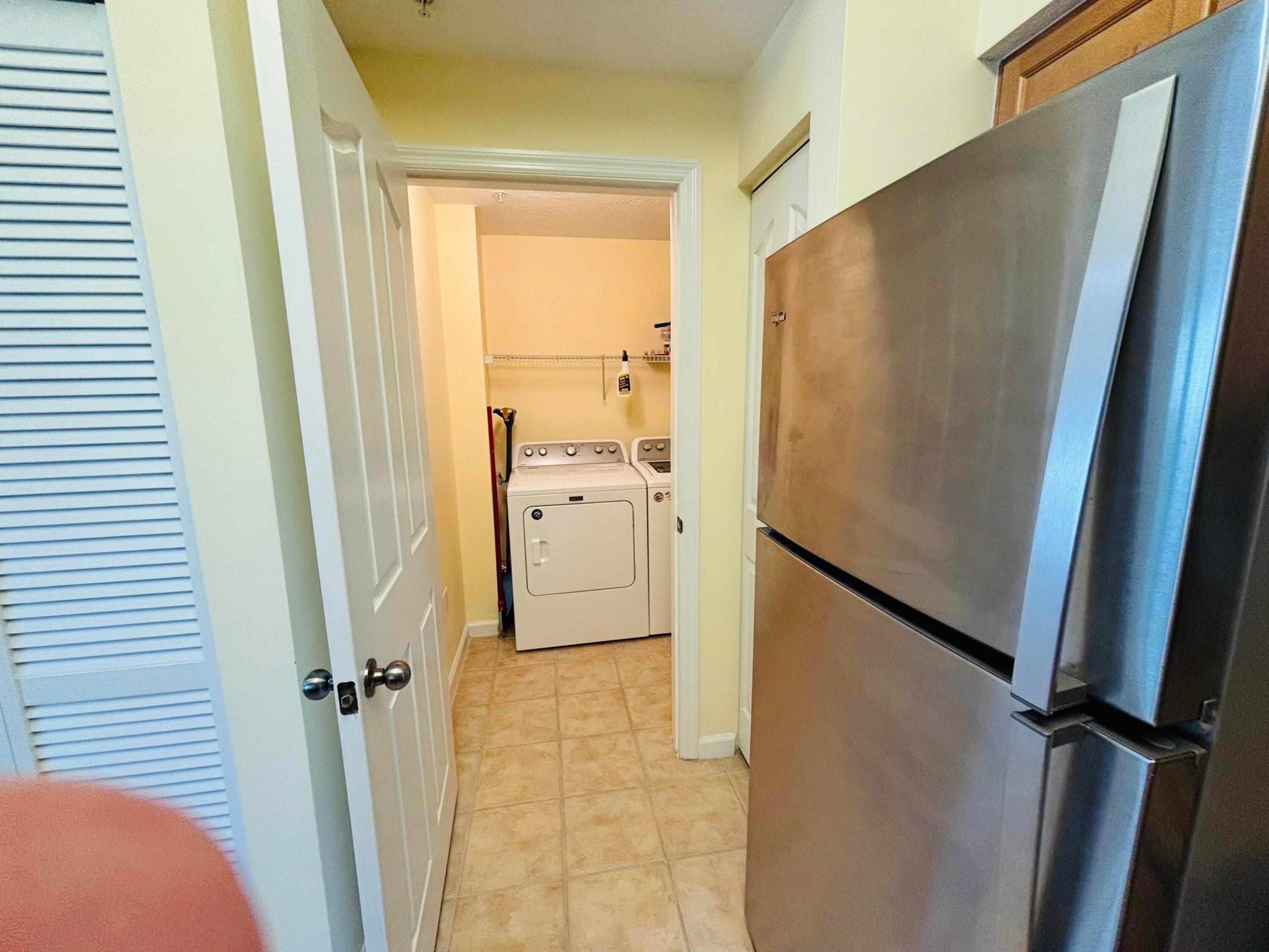 MEZZANO CONDO - Residential