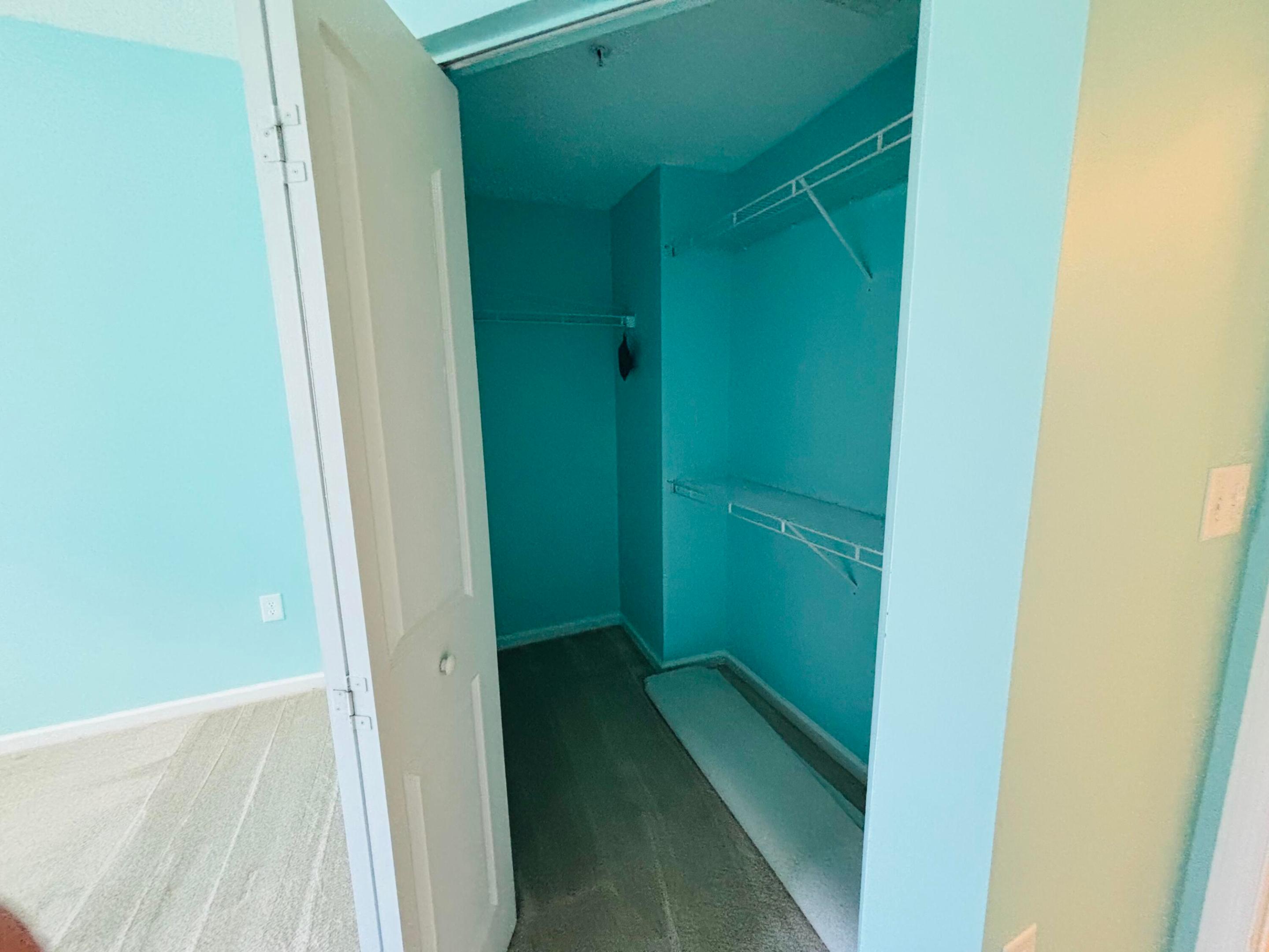 MEZZANO CONDO - Residential