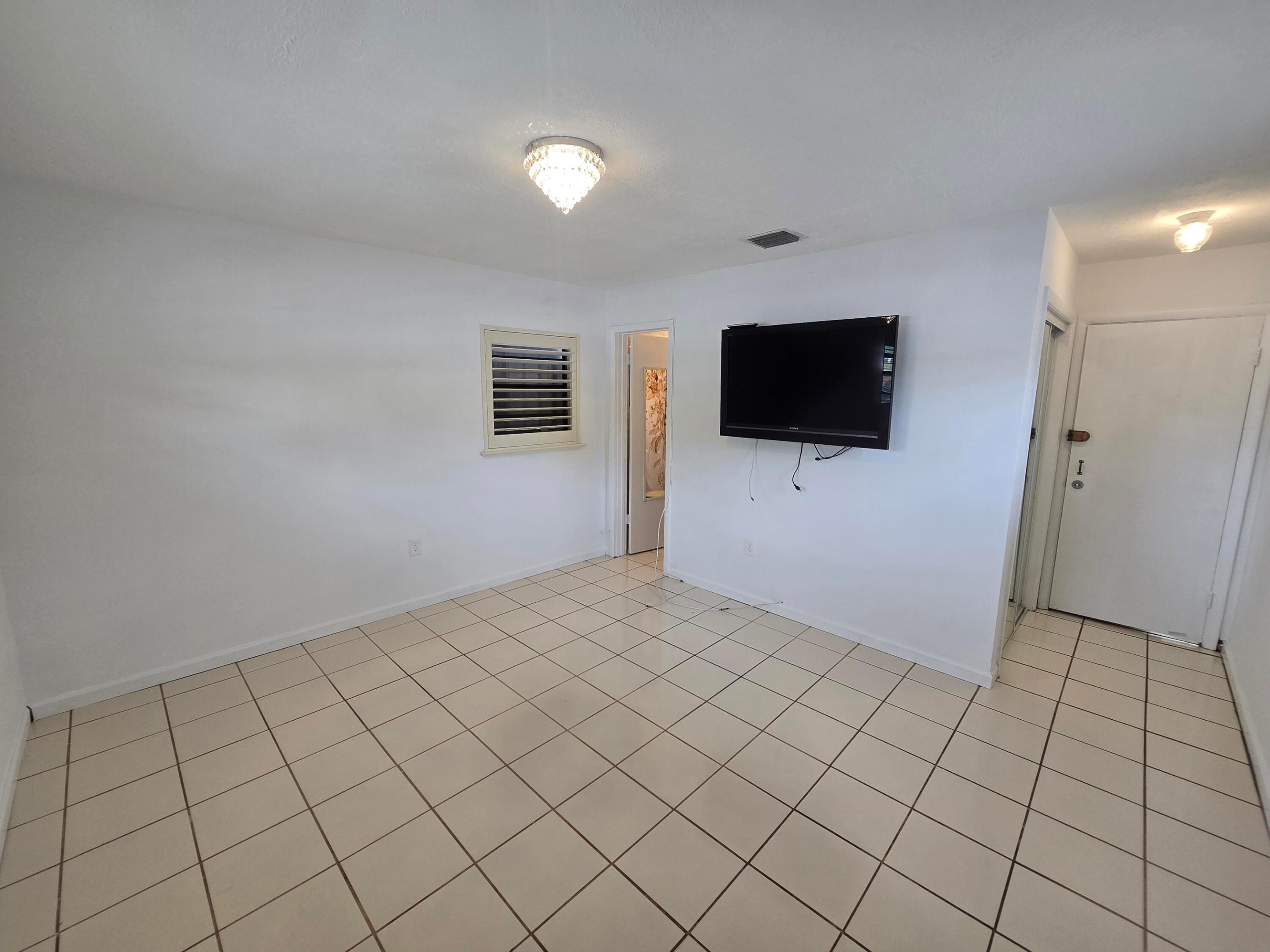 DRIFTWOOD PLAZA - Residential