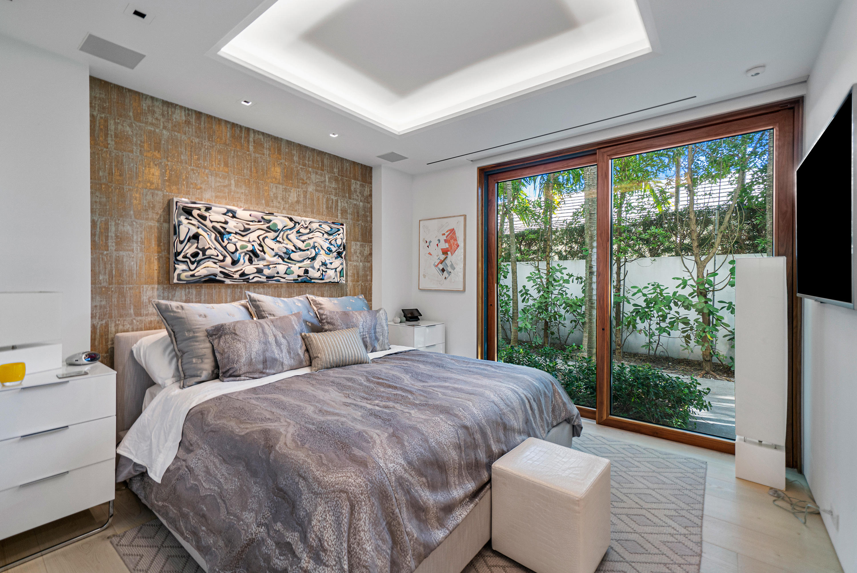 Ibis Isle - Residential