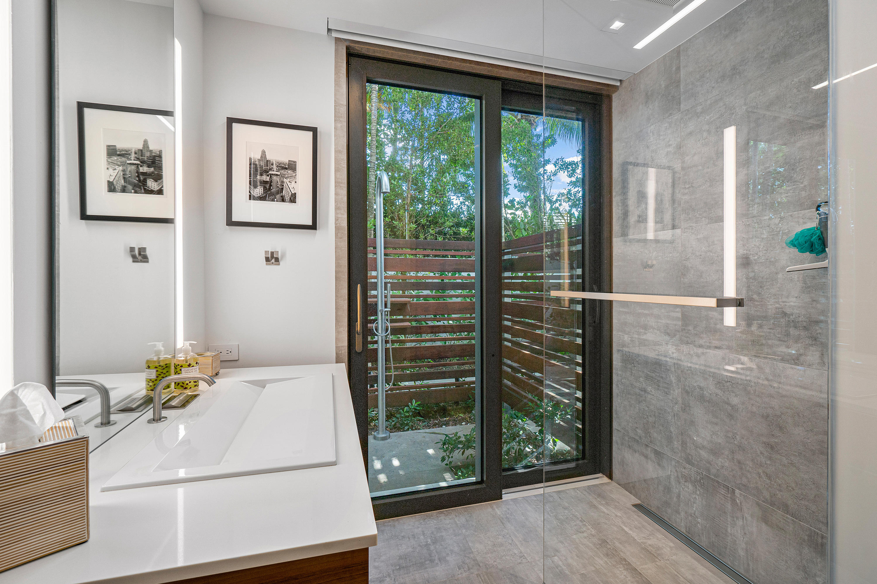 Ibis Isle - Residential