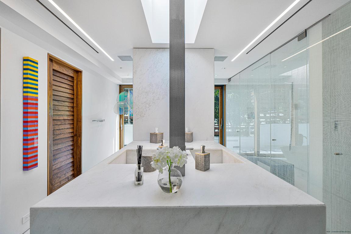 Ibis Isle - Residential