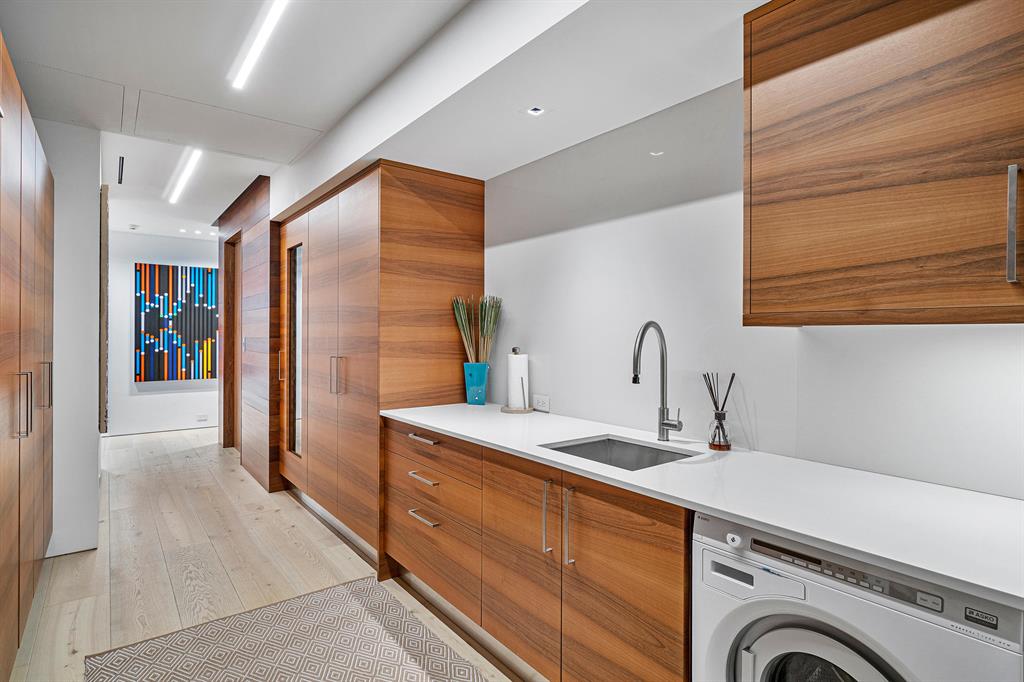 Ibis Isle - Residential