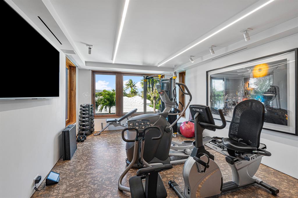 Ibis Isle - Residential