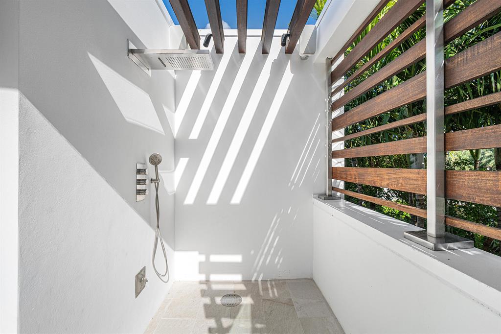 Ibis Isle - Residential