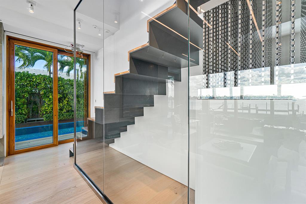 Ibis Isle - Residential