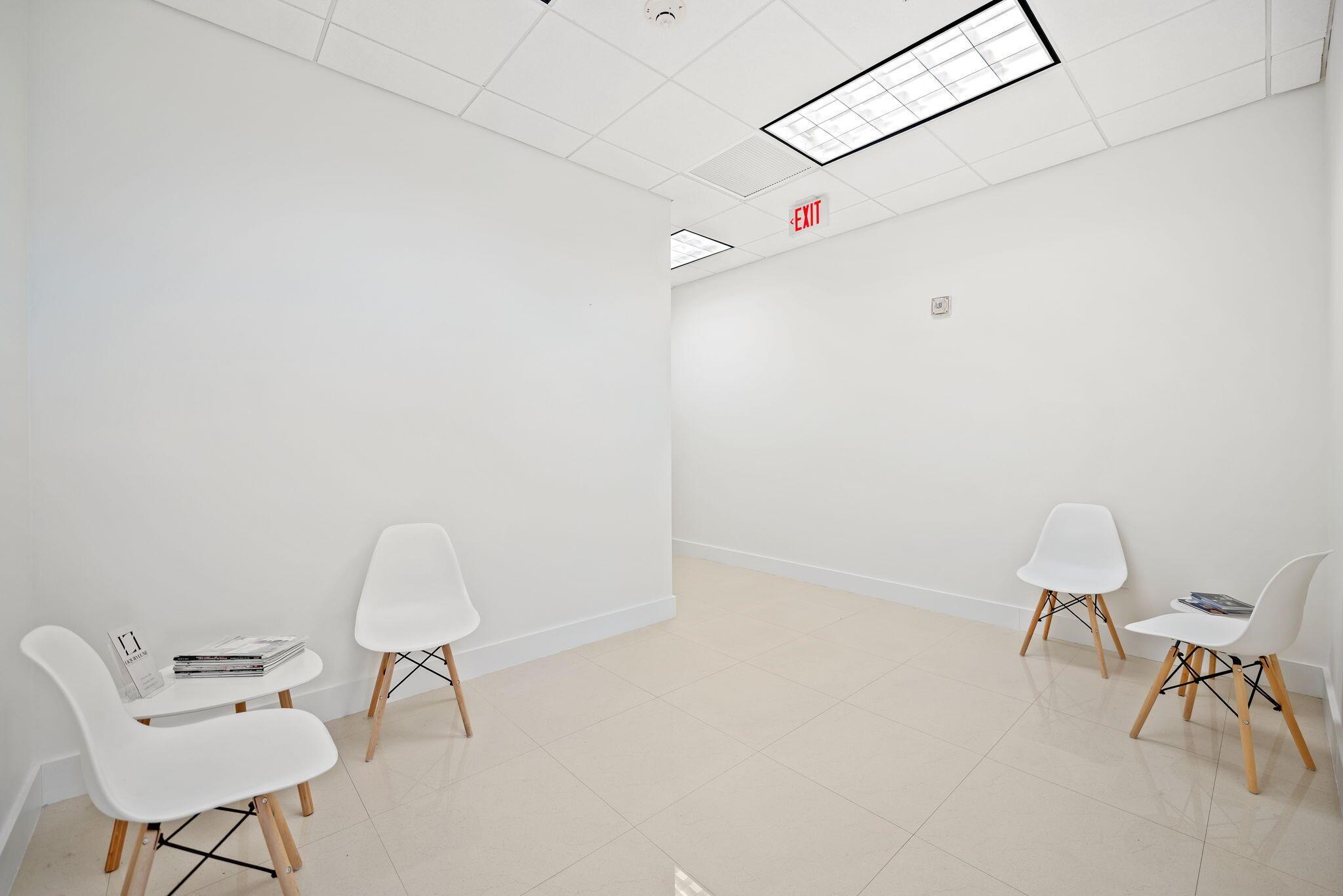 175 SW 7th Street 1600