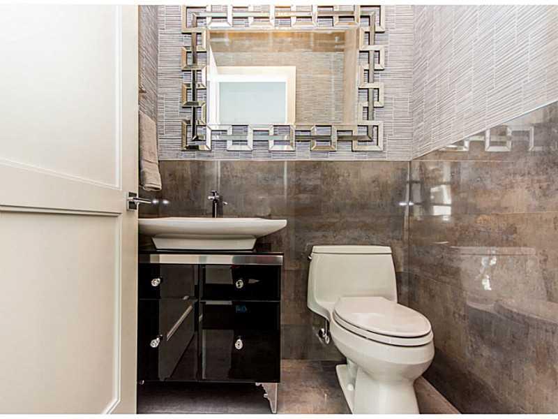 LIGHTHOUSE POINT 3RD SEC - Residential