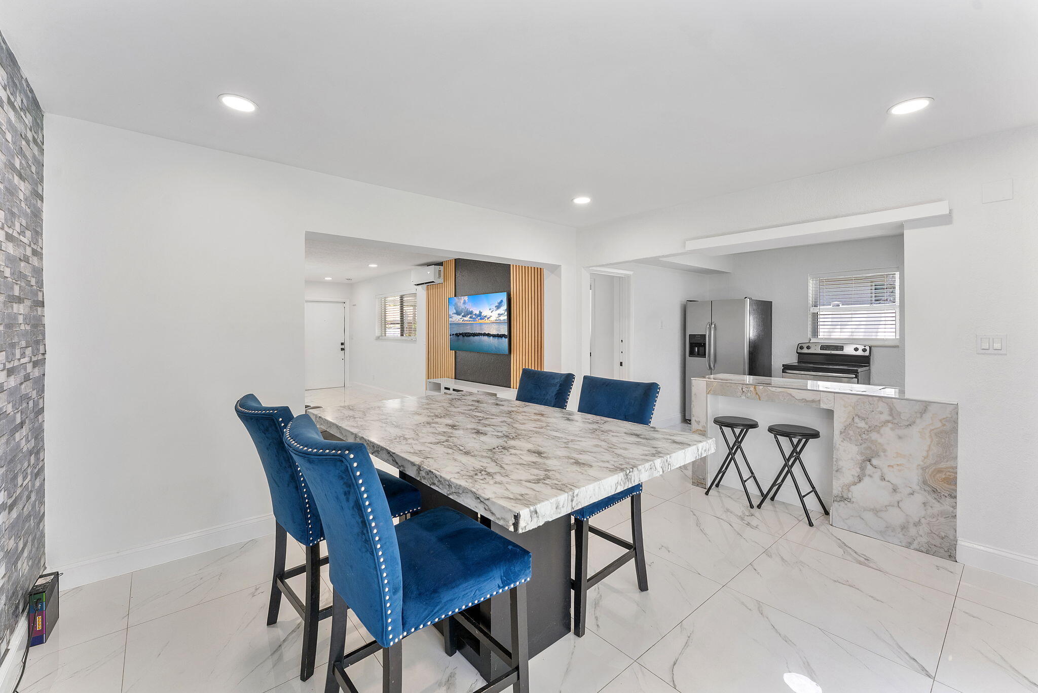 LAKE WORTH TOWN OF - Residential