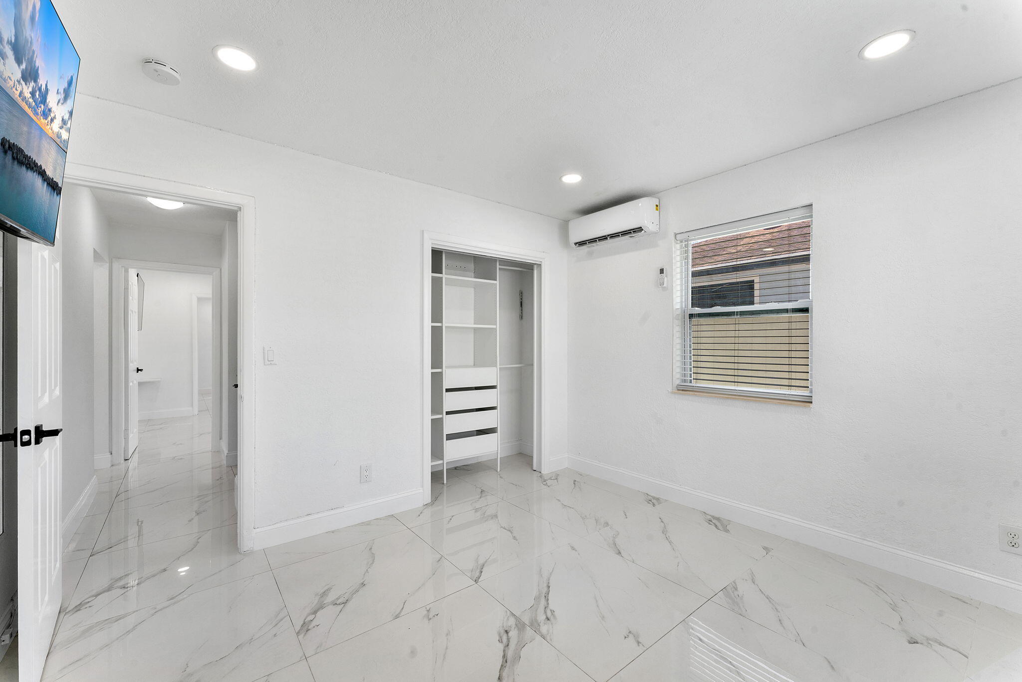 LAKE WORTH TOWN OF - Residential