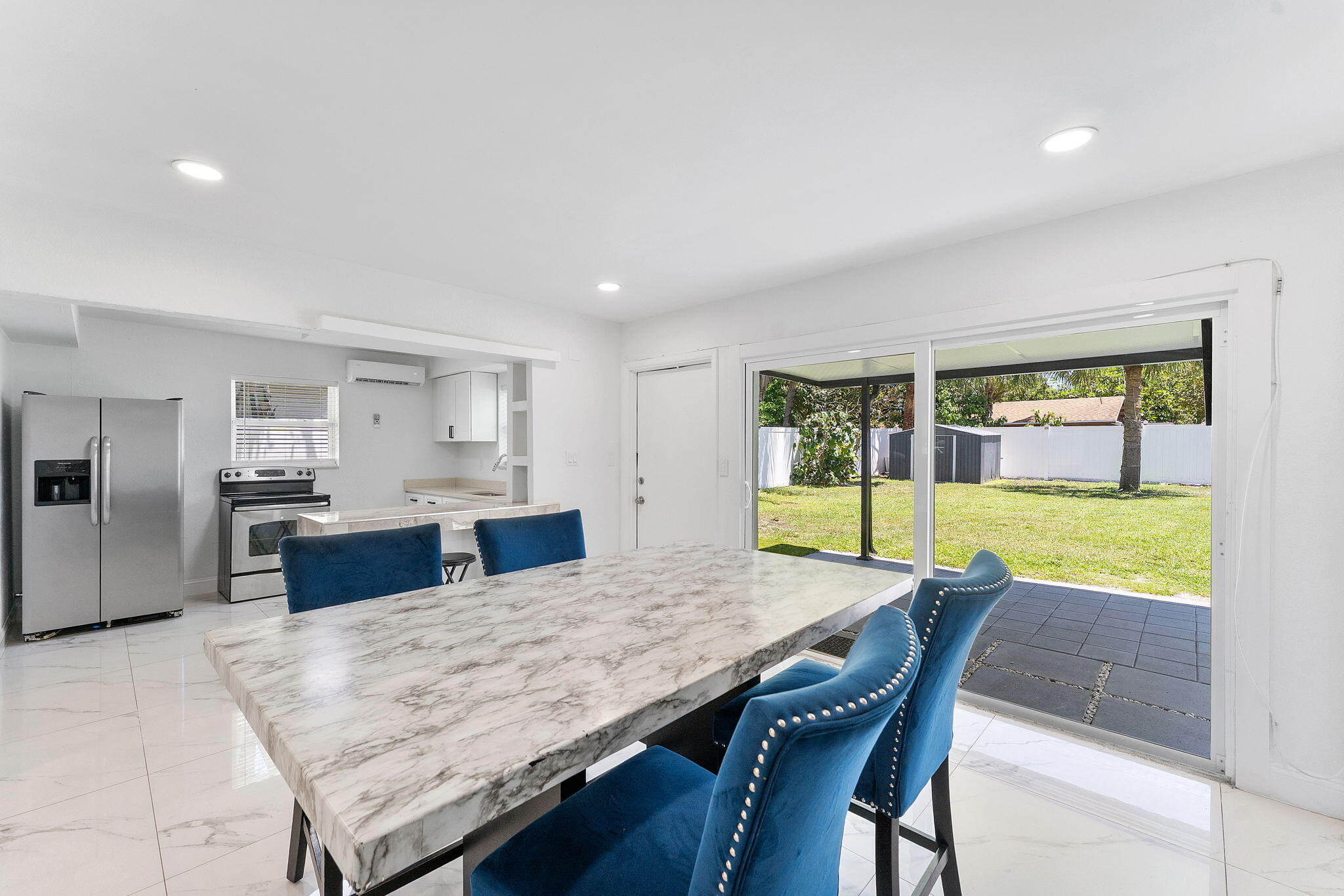 LAKE WORTH TOWN OF - Residential