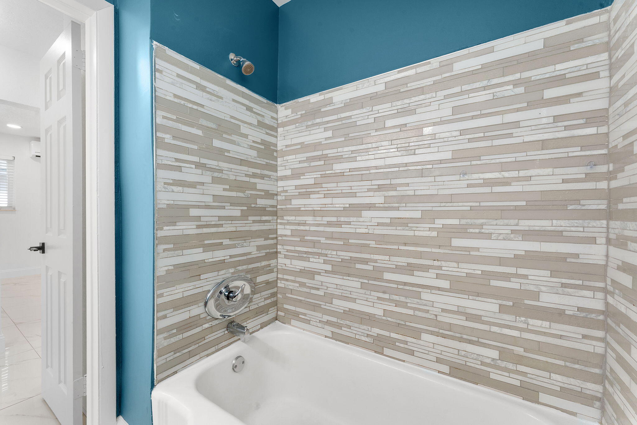 LAKE WORTH TOWN OF - Residential