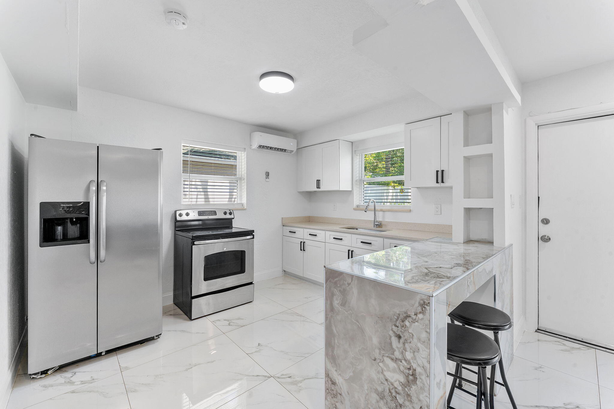 LAKE WORTH TOWN OF - Residential