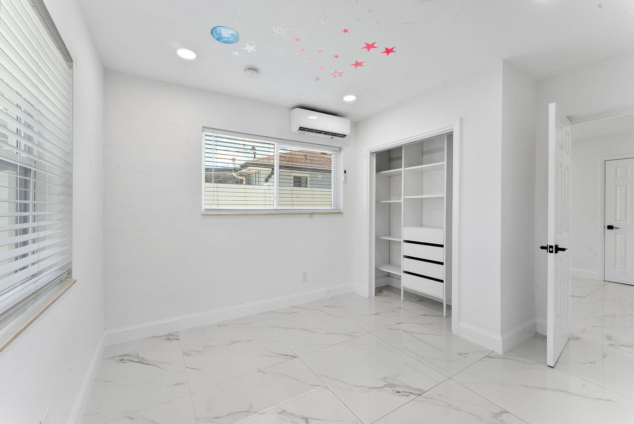 LAKE WORTH TOWN OF - Residential