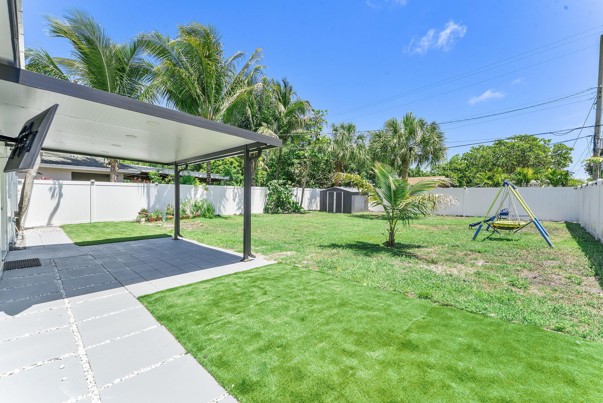 LAKE WORTH TOWN OF - Residential