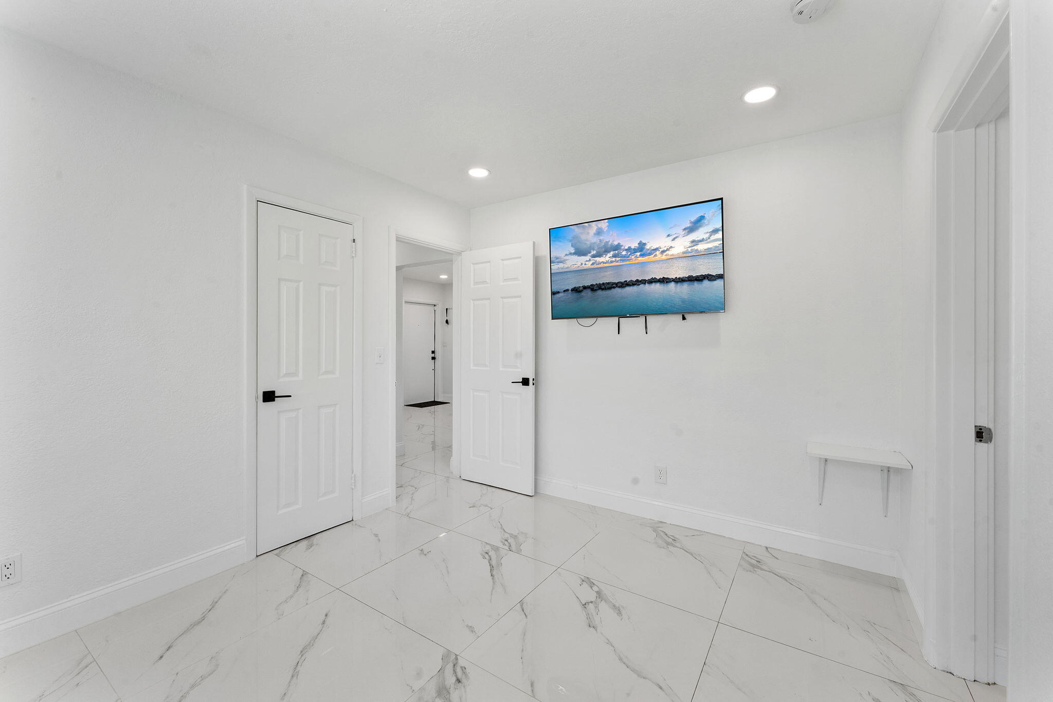 LAKE WORTH TOWN OF - Residential