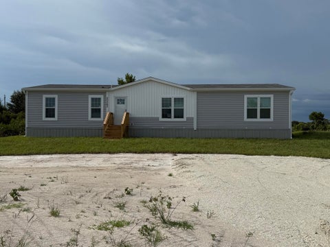 Property photo of 20263 Nw 304th Street, Okeechobee, FL 34972