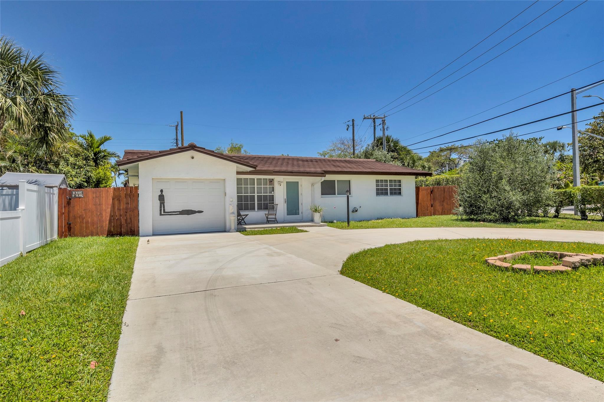 3213 Dover Rd