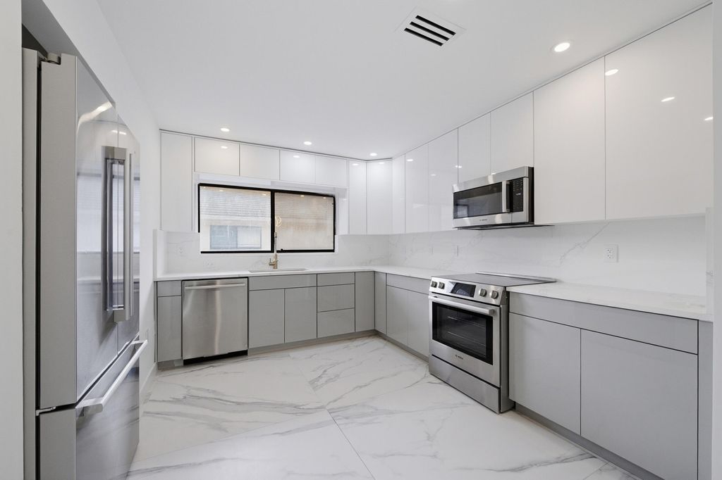 Photo of 15378 Lakes Of Delray Boulevard #33, Delray Beach, FL 33484 (MLS # R11160671)