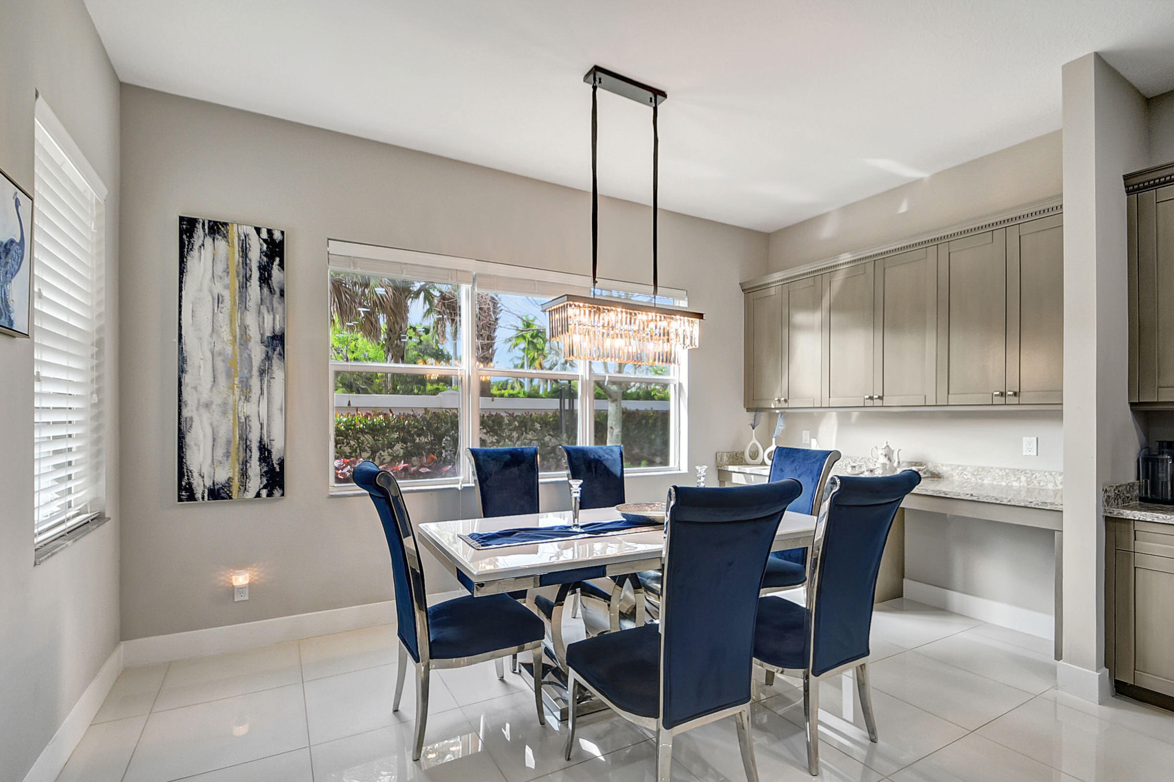 DILLRUN ESTATES - Residential Lease