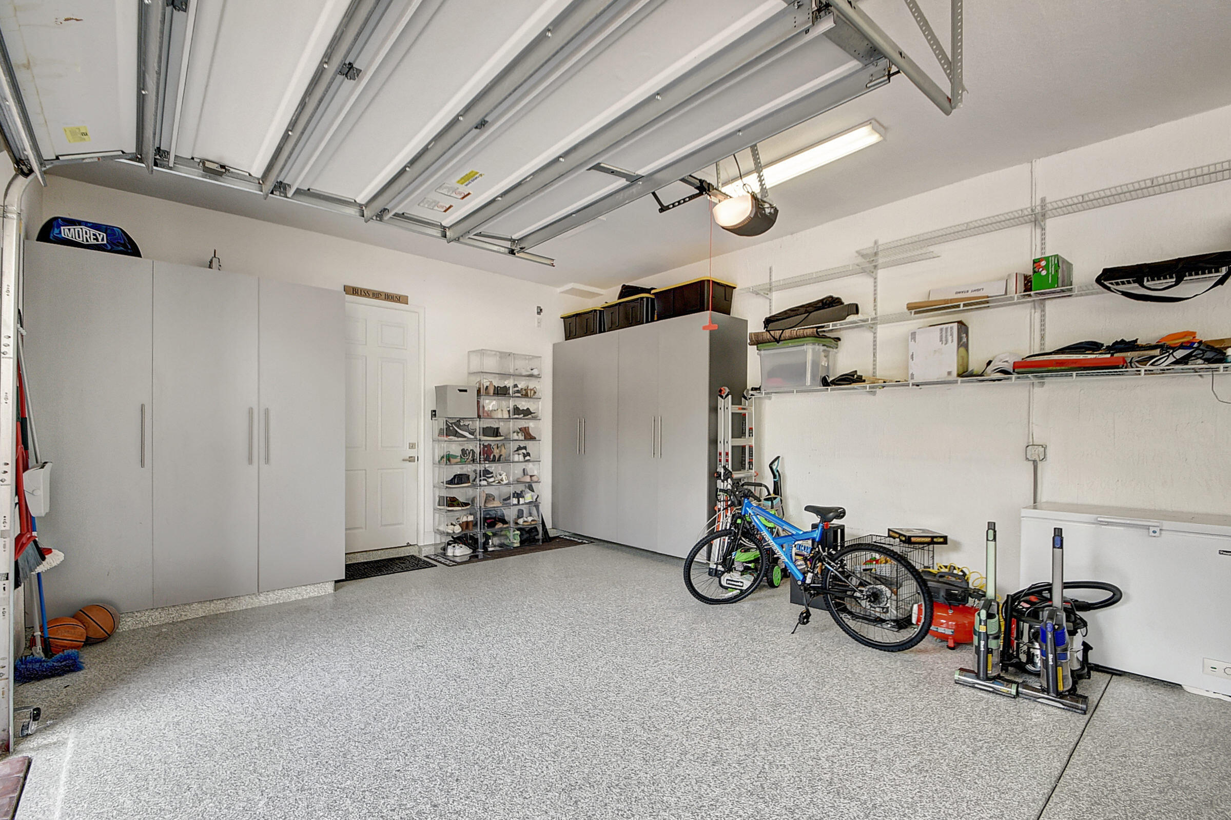 DILLRUN ESTATES - Residential Lease