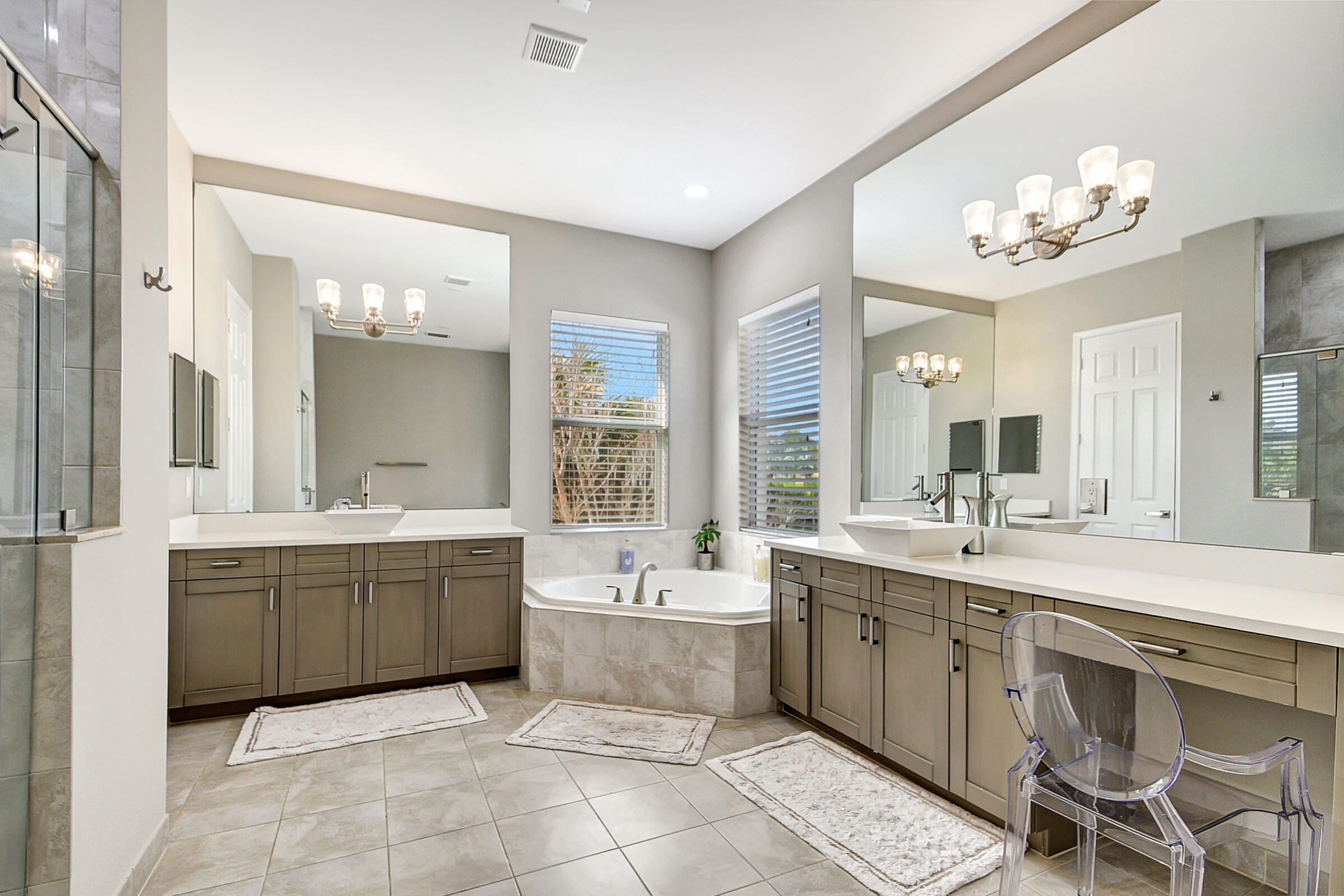 DILLRUN ESTATES - Residential Lease