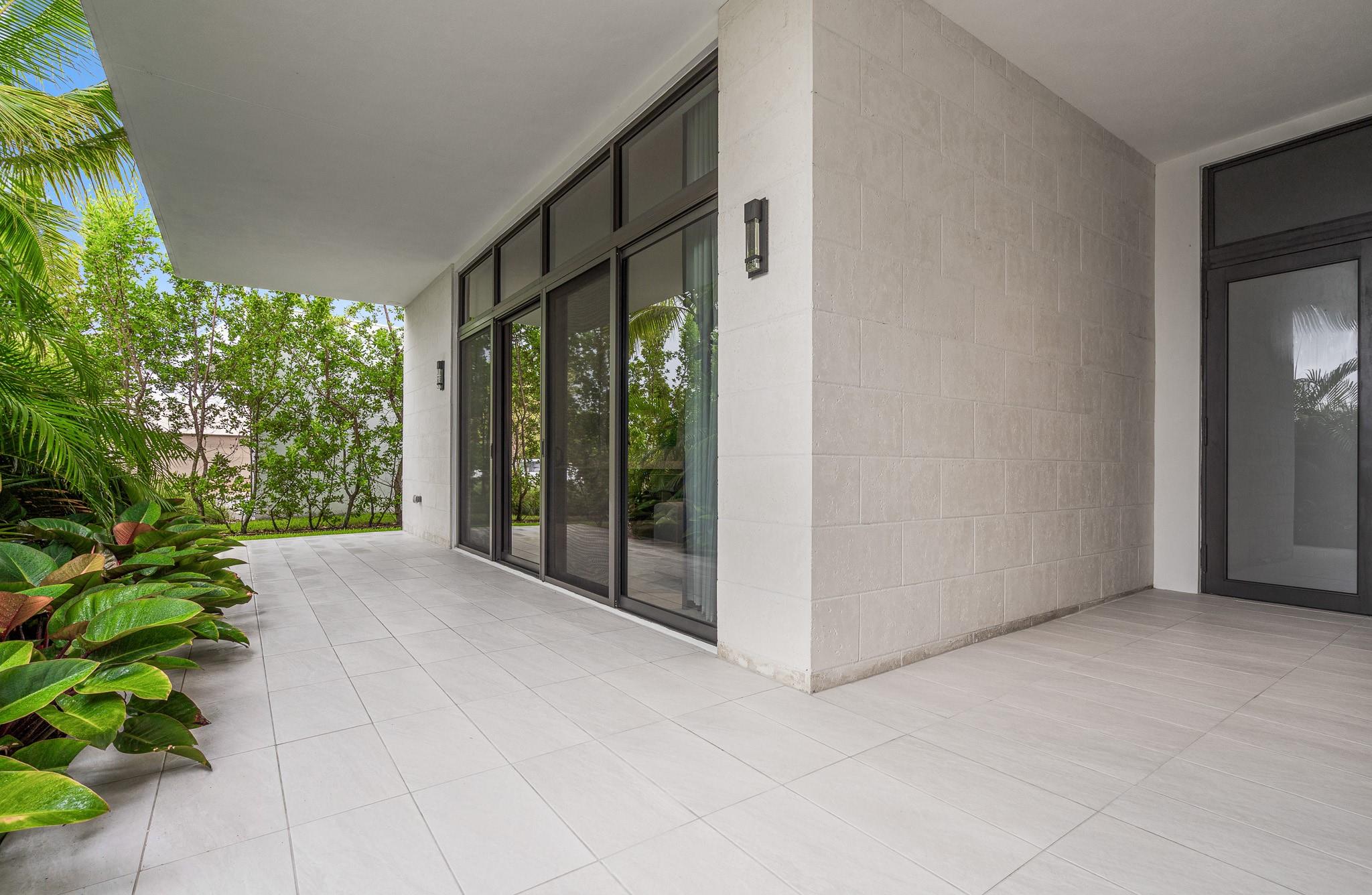 WESTON ESTATES - Residential