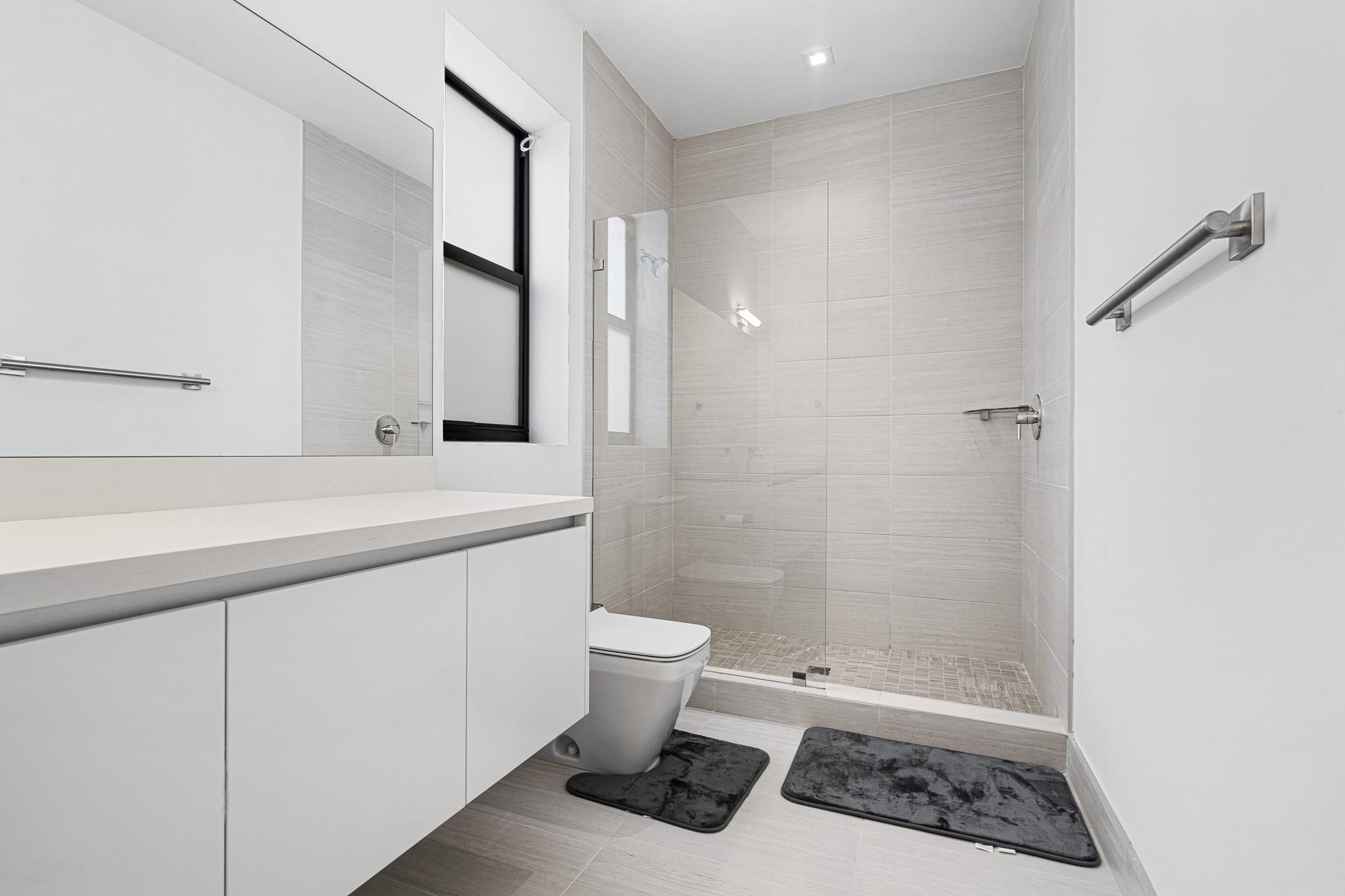 WESTON ESTATES - Residential
