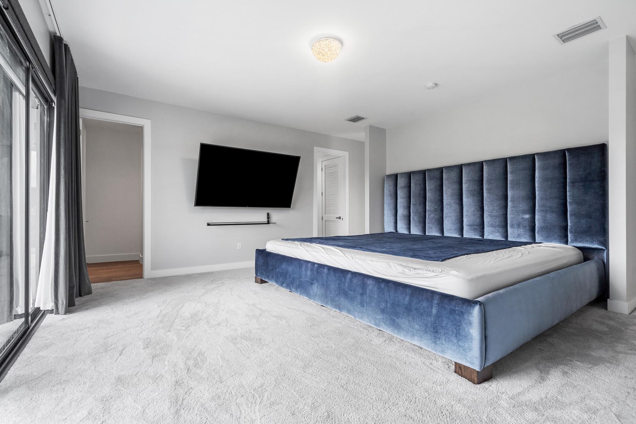 WESTON ESTATES - Residential